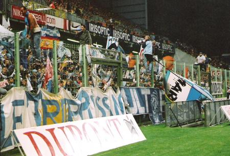 11-LENS-OM 01.jpg